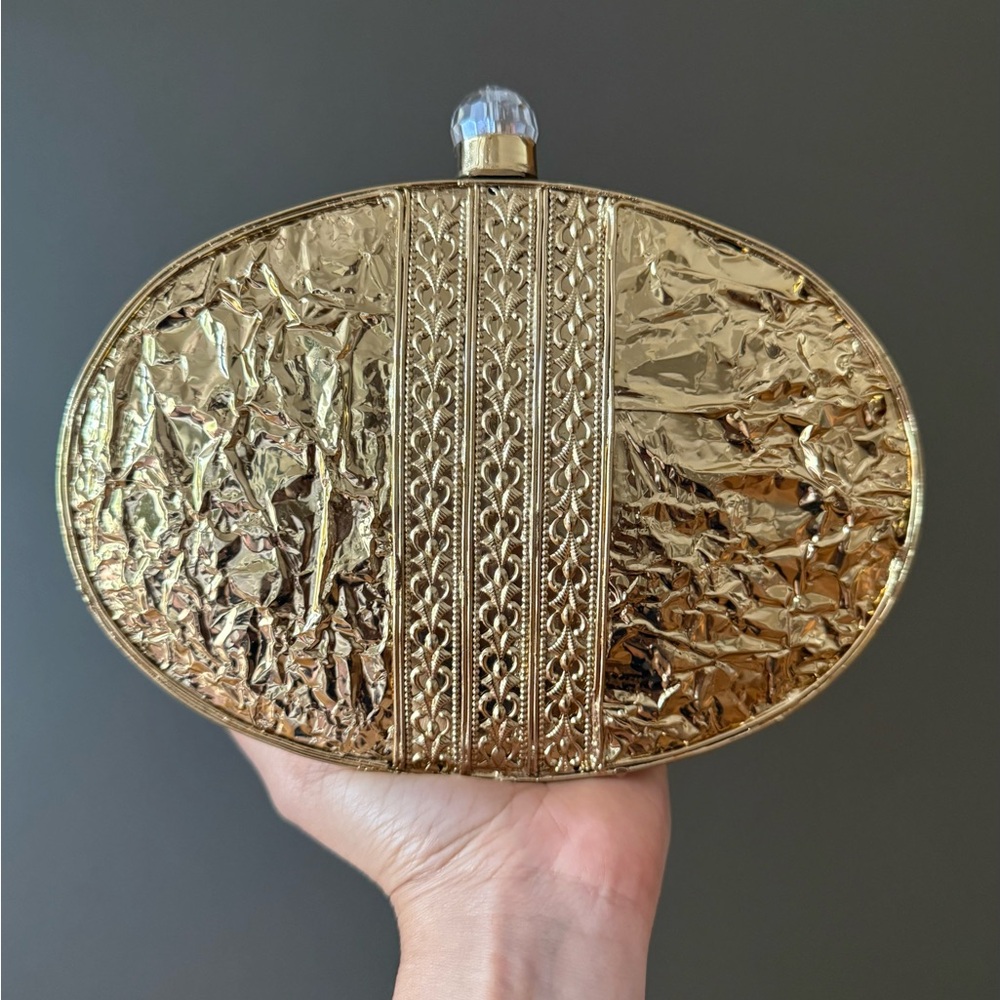 Elegant Gold and Iridescent Clutch - Picture 5 of 10